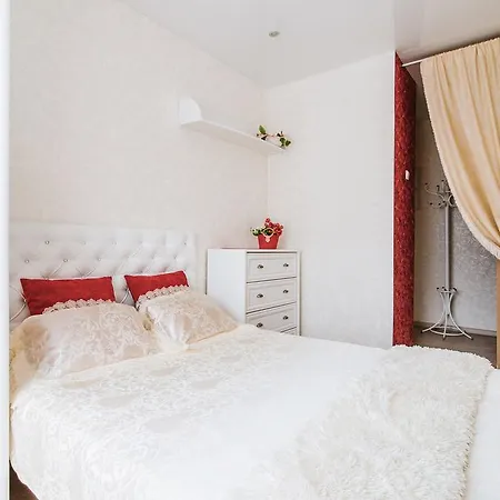 Apartament Apartament 24dom On Nezavisimosti 89 Mińsk